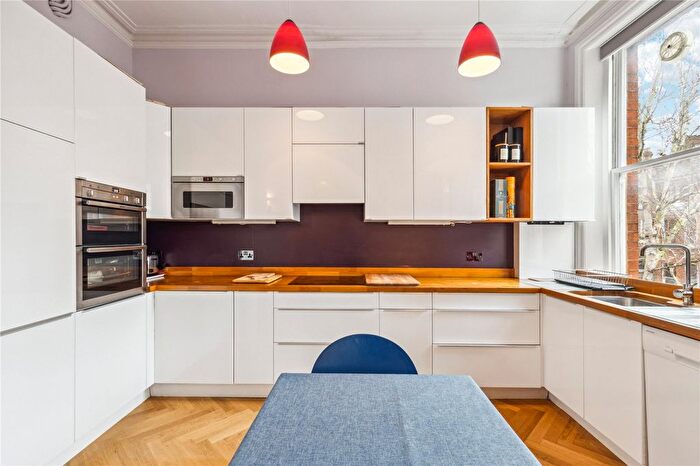 1 Bedroom Flat For Sale In Castellain Road, London, W9