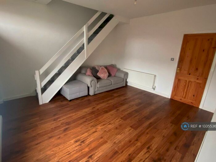 2 Bedroom Terraced House To Rent In Yare Street, Rossendale, BB4