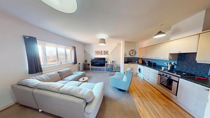 2 Bedroom Apartment For Sale In Moor Park House, North Shields, NE29