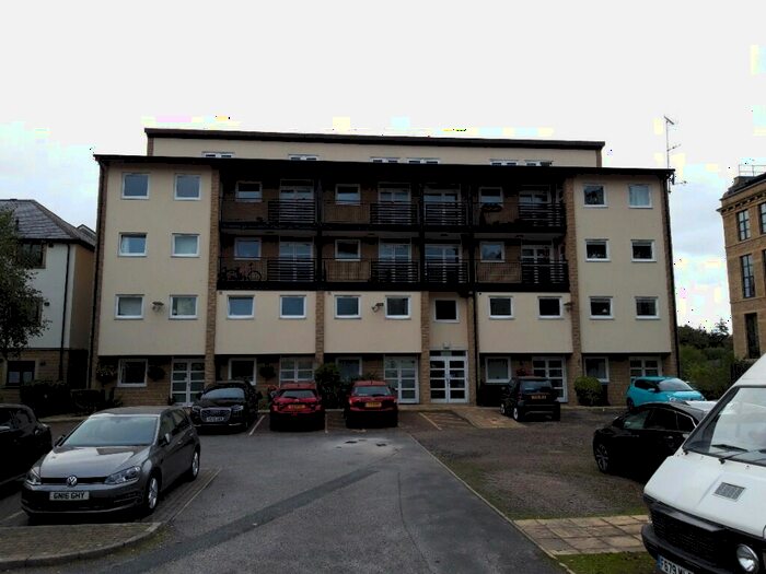 1 Bedroom Flat To Rent In Waterfront Mews, Bradford, West Yorkshire, BD10
