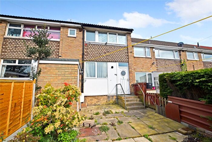 2 Bedroom Town House To Rent In Greenside Close, Leeds, West Yorkshire, LS12
