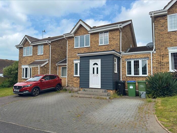 4 Bedroom House To Rent In Bridle Way, Telscombe Cliffs, Peacehaven, BN10