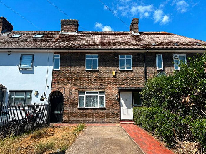 3 Bedroom Terraced House For Sale In Firhill Road, London, SE6
