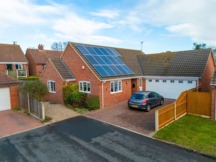3 Bedroom Detached Bungalow For Sale In Old Tavern Close, Potter Heigham, Great Yarmouth, NR29