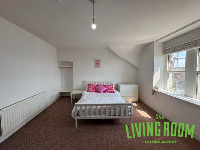 6 Bedroom House To Rent In Oaklands Terrace, City Centre, Swansea, SA1