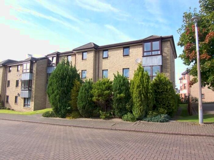 2 Bedroom Flat To Rent In North Meggetland, Craiglockhart, Edinburgh, EH14