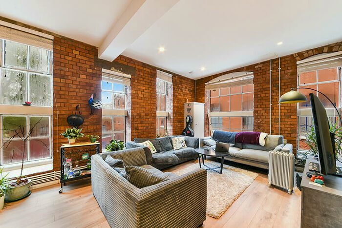 3 Bedroom Apartment To Rent In Islington London, N1