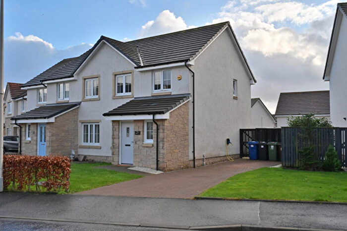 3 Bedroom Semi Detached House For Sale In Drumbeg Road, Bishopton, PA7