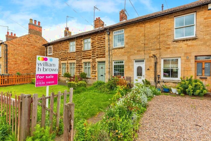 2 Bedroom Cottage For Sale In High Street, Kettering, NN14