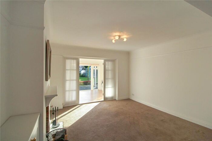 2 Bedroom Bungalow For Sale In The Fairway, Leigh-on-Sea, Essex, SS9