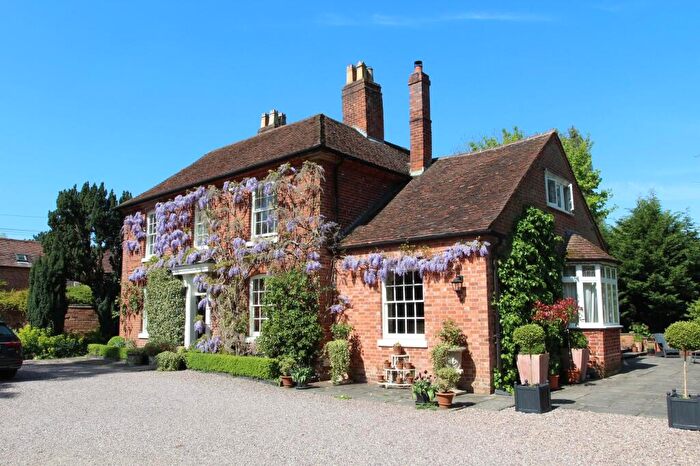 4 Bedroom Detached House For Sale In Darley Green Road, Knowle, B93