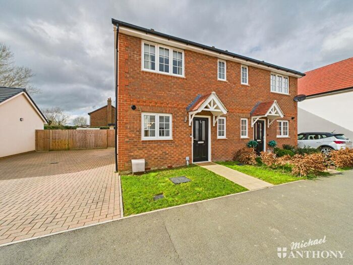 3 Bedroom Semi-Detached House For Sale In Chappell Way, Stewkley, LU7