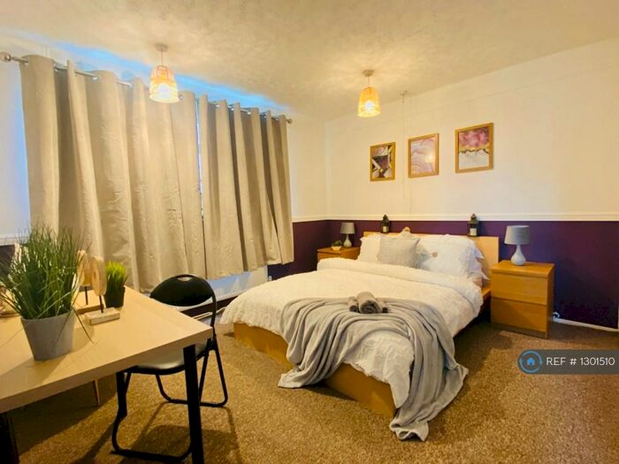 4 Bedroom End Of Terrace House To Rent In Freeburn Causeway, Coventry, CV4