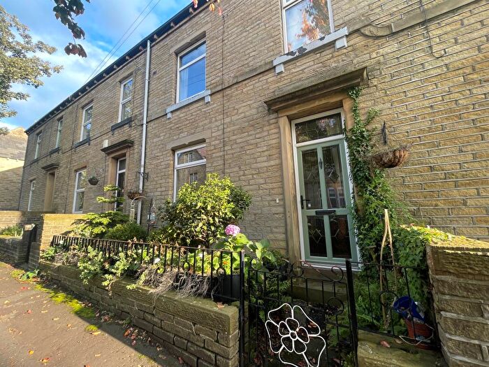 4 Bedroom Terraced House For Sale In Chester Road, Halifax, HX3