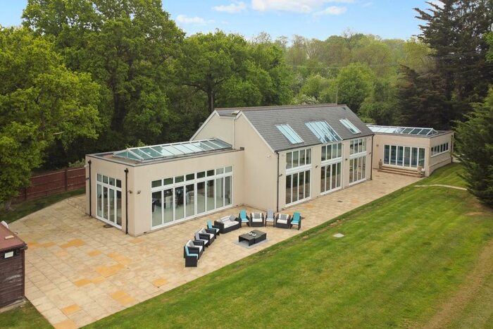 6 Bedroom Detached House To Rent In Tarbay Lane, Oakley Green, Windsor, SL4