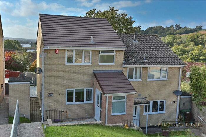 3 Bedroom Semi-Detached House To Rent In Holly Park Drive, Plymouth, Devon, PL5