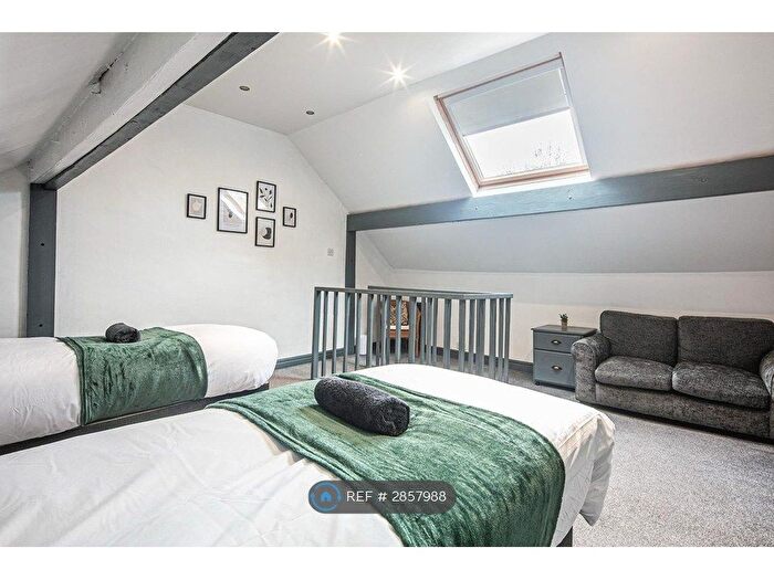 4 Bedroom Terraced House To Rent In Fentonville Street Near City Centre, Sheffield, S11