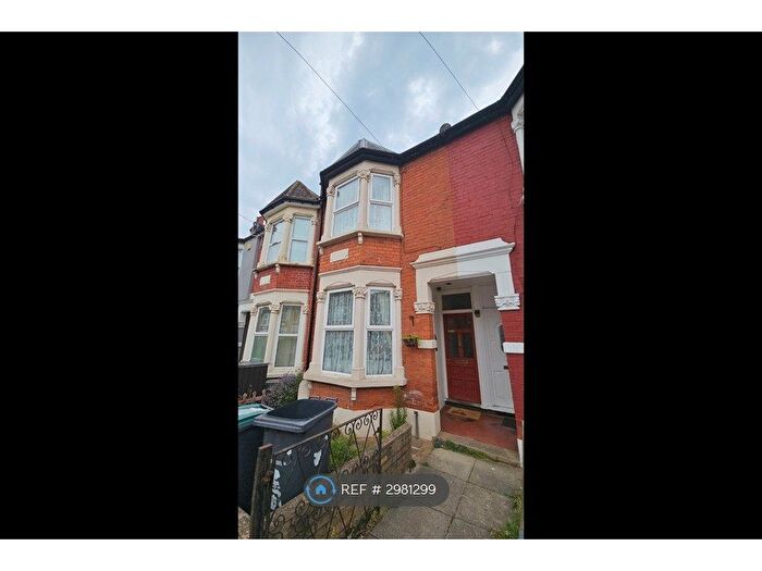 2 Bedroom Terraced House To Rent In Arnold Road, London, N15