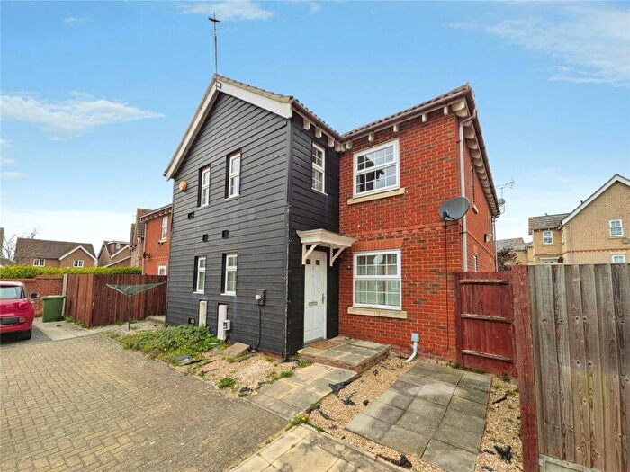 2 Bedroom End Of Terrace House For Sale In Mallow Road, Minster On Sea, Sheerness, Kent, ME12