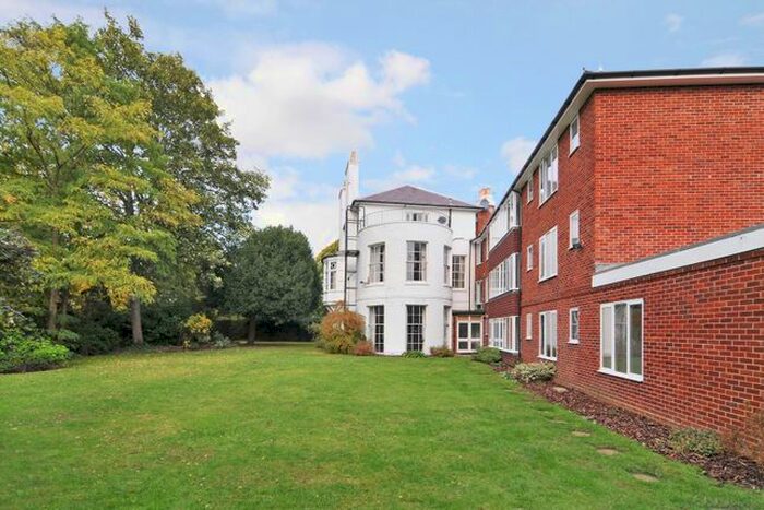 Studio To Rent In Weston Green Road, Thames Ditton, KT7