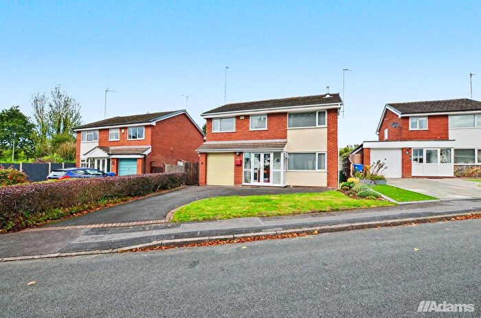 4 Bedroom Detached House For Sale In Solway Grove, Beechwood, WA7