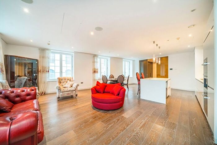 3 Bedroom Flat For Sale In Strand, West End, WC2R