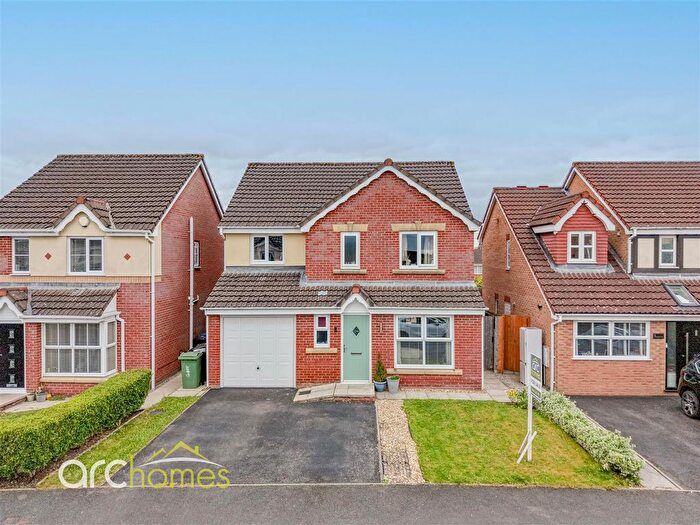 4 Bedroom Detached House For Sale In Harvest Way, Hindley Green, Wigan, WN2