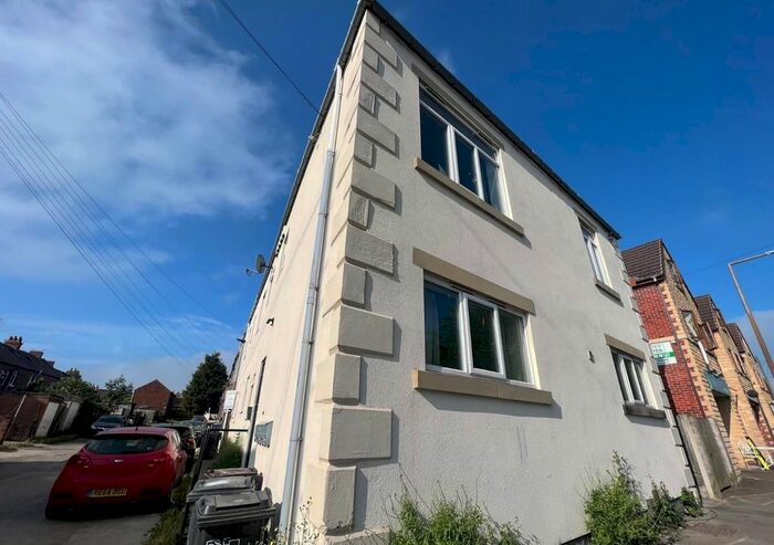 2 Bedroom Flat To Rent In Barugh Green Road, Barugh Green, Barnsley, S75