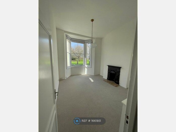 1 Bedroom Flat To Rent In Cadogan Terrace, London, E9