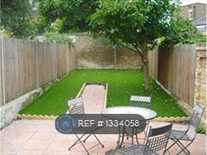 3 Bedroom Flat To Rent In Munster Rd, London, SW6