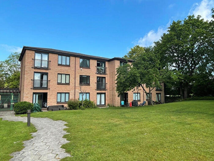 1 Bedroom Apartment To Rent In Widmore Road, Bromley, Kent, BR1