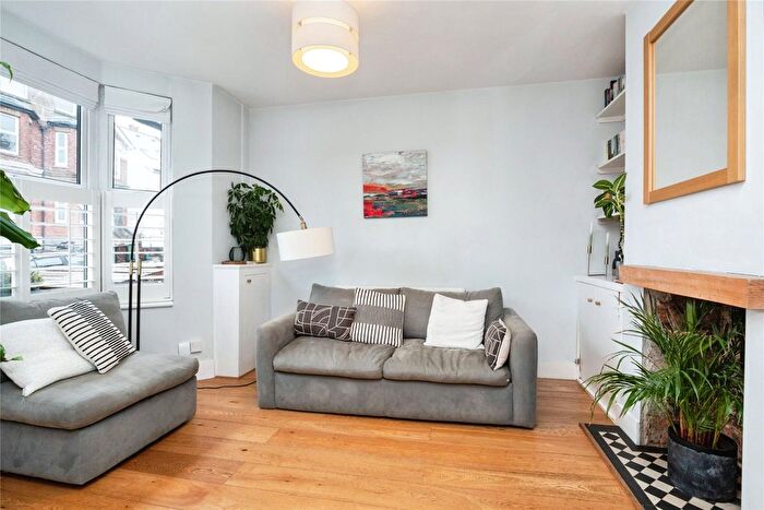 3 Bedroom Terraced House For Sale In Silverdale Road, Tunbridge Wells, Kent, TN4