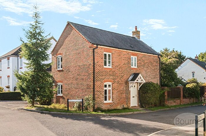 3 Bedroom Detached House For Sale In Small Close, Petersfield, Hampshire, GU31