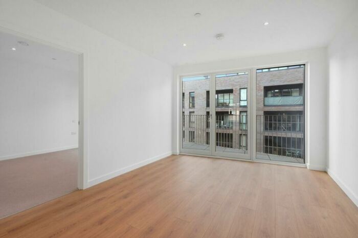 2 Bedroom Apartment To Rent In Dockley Apartments, London, SE16