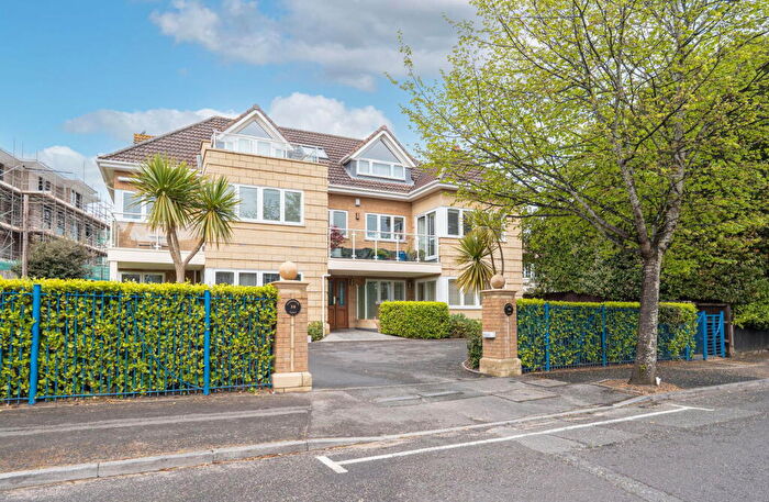 2 Bedroom Apartment To Rent In Montague Road, Bournemouth, Dorset, BH5