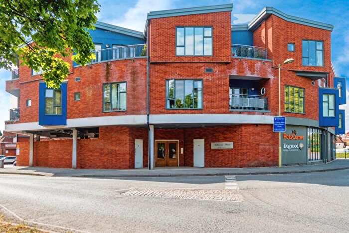 1 Bedroom Apartment For Sale In Broadwater Road, Romsey, SO51