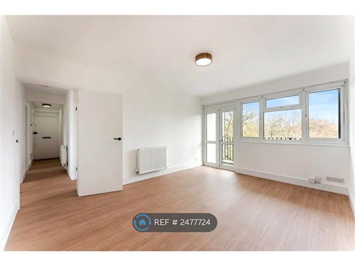 2 Bedroom Flat To Rent In Lansdowne Drive, London Fields, Hackney, London, E8