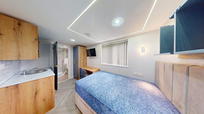 Studio To Rent In Studio, A Raddlebarn Road, Selly Oak,  Birmingham, B29