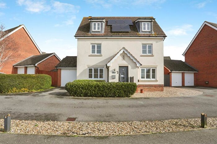 5 Bedroom Detached House For Sale In Wagtail Drive, Stowmarket, IP14