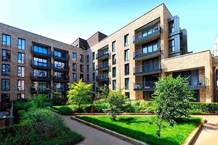 1 Bedroom Flat To Rent In Fairfield Avenue, Staines-Upon-Thames, Surrey, TW18