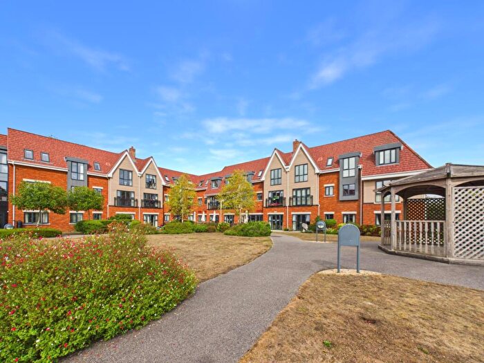 2 Bedroom Retirement Property For Sale In Kleinwort Close, Haywards Heath, RH16