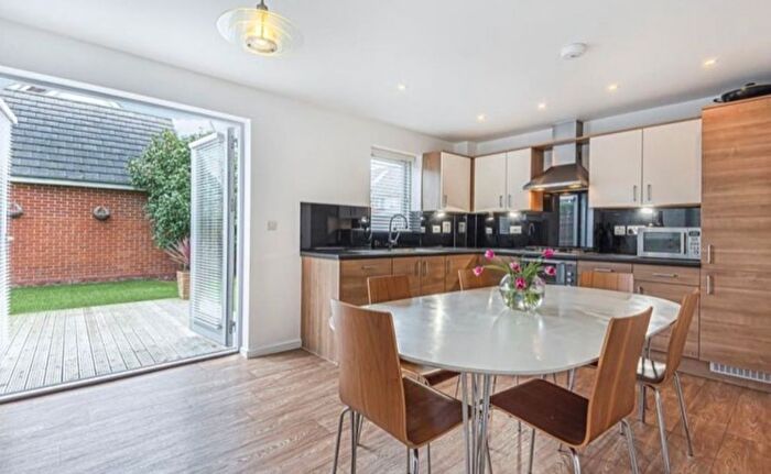5 Bedroom Detached House To Rent In Henrietta Chase, Chatham, ME4