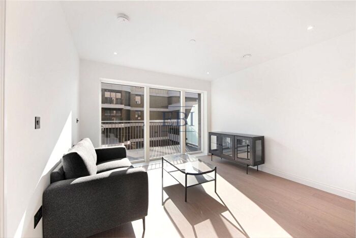 1 Bedroom Flat To Rent In Chelsea Botanica, Watermeadow Lane, Fulham, SW6