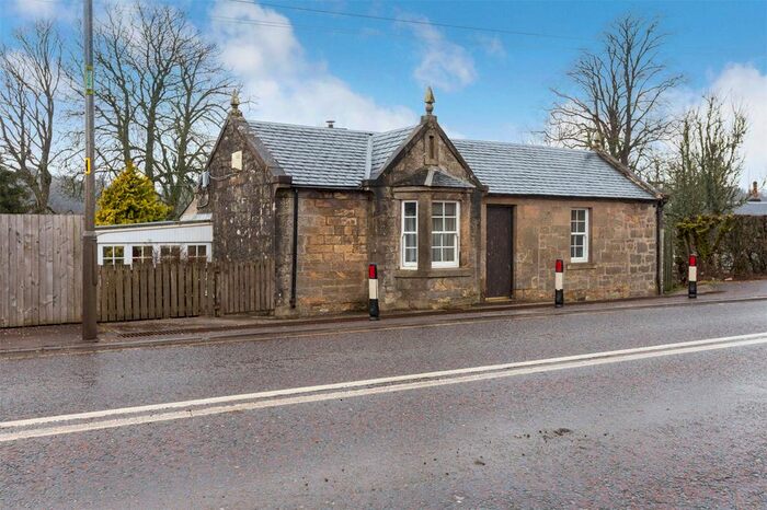 2 Bedroom Cottage For Sale In Uddington, Douglas, Lanark, South Lanarkshire, ML11