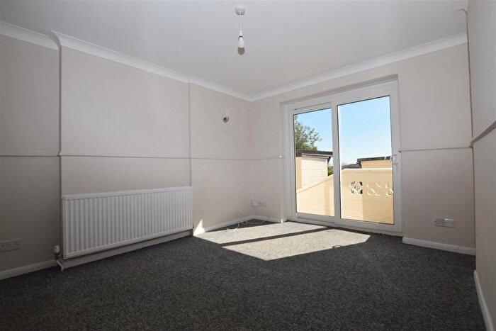 2 Bedroom Flat To Rent In Bexhill Road, St. Leonards-On-Sea, TN38