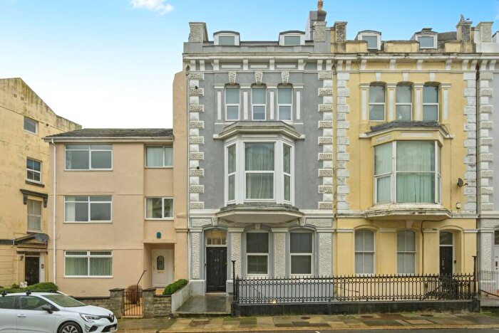 1 Bedroom Flat For Sale In Citadel Road, Plymouth, Devon, PL1
