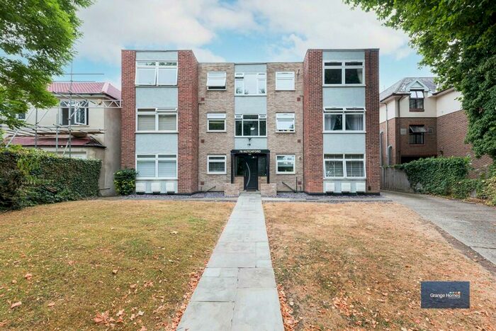 2 Bedroom Flat To Rent In Wellington Road, London, EN1