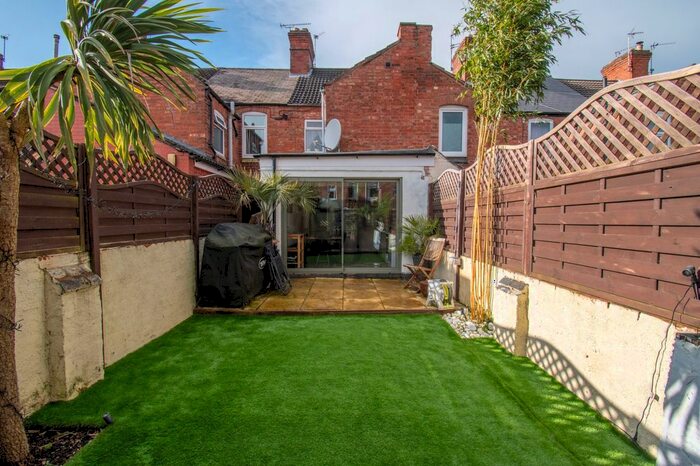 3 Bedroom Terraced House For Sale In Denmark Road, Leicester, LE2
