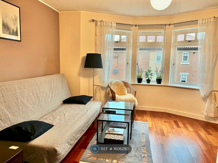 1 Bedroom Flat To Rent In Shrewsbury Street, London, W10