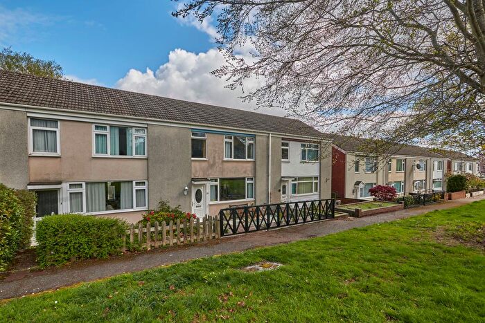 3 Bedroom Terraced House For Sale In Carlyon Gardens, Exeter, EX1